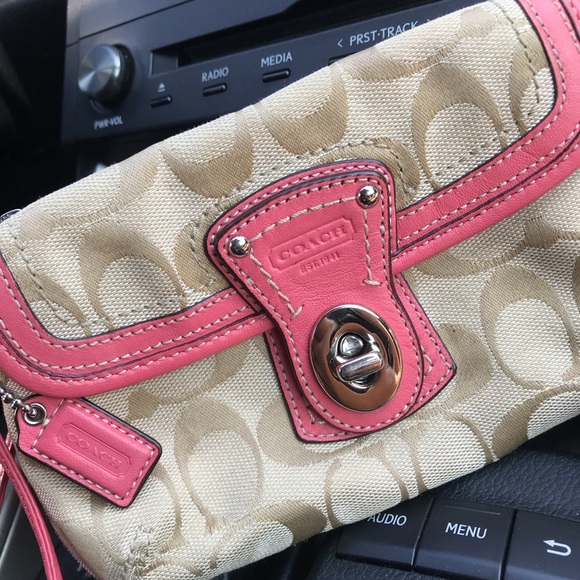 Coach Wristlet - Picture 2 of 7
